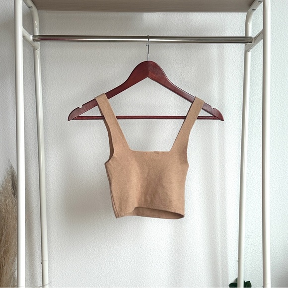 Square Neck Tank - Picture 3 of 3